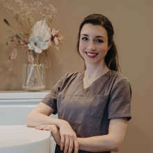 Bild vergrößern: Julia Takacs, Zahnarzt Leverkusen