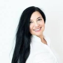 Bild vergrößern: Corina Baldovin, Zahnarzt Stuttgart