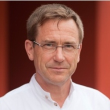 Bild vergrößern: Lutz Knüpfer, Zahnarzt Malchin