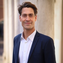 Bild vergrößern: Robert Kemper, Plastischer & Ästhetischer Chirurg Regensburg