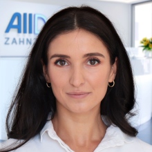 Bild vergrößern: Styliana Zlateva, Zahnarzt München