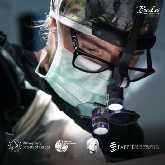 Dr. med. Julia Berkei Plastischer & Ästhetischer Chirurg Frankfurt