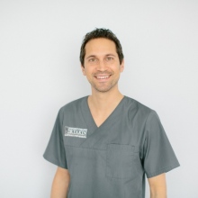 Bild vergrößern: Masshud Yakin, Zahnarzt München