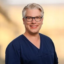 Bild vergrößern: Eric Beumer, Zahnarzt Karlsruhe