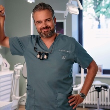 Bild vergrößern: Till Reimann, Zahnarzt Hamburg