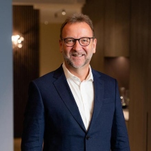 Bild vergrößern: Thomas Giesler, Plastischer & Ästhetischer Chirurg Braunschweig