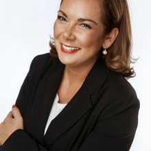 Bild vergrößern: Svenja Wollitz (geb.Hinterthan), Zahnarzt Wiesbaden