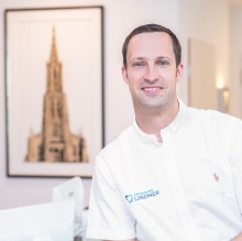 Bild vergrößern: Oliver Lindner, Zahnarzt Neu-Ulm