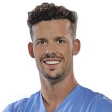 Bild vergrößern: Lukas Winkelmann, Zahnarzt Gärtringen