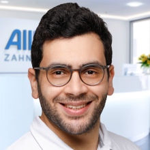 Bild vergrößern: Safouene Nasri, Zahnarzt Stuttgart