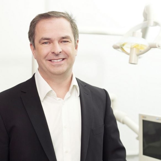 Dr. Med. Dent. Jörg Heesen - Zahnarzt Krefeld Dr. med. dent. Oliver Koch - Zahnarzt Krefeld