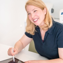 Bild vergrößern: Monika Rasch, Oralchirurg Köln