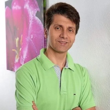 Bild vergrößern: Ali Kajasi, Augenarzt Wuppertal