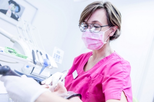 Dr. Med. Dent. Jörg Torsten Hilger Dr. med. dent. Jörg Torsten Hilger - Zahnarzt in Braunschweig