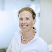 Bild vergrößern: Christina König, Kieferorthopäde Kiel