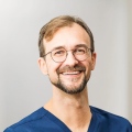 Arne Holzhäuer, Zahnarzt Düsseldorf