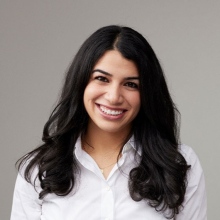 Bild vergrößern: Diana Chehrehsa, Zahnarzt Wiesbaden