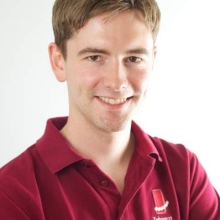 Bild vergrößern: Eric Schuster, Zahnarzt Essen