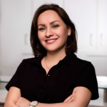 Bild vergrößern: Marzieh Javadi Far, Zahnarzt Uetersen