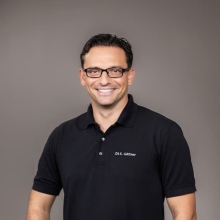 Bild vergrößern: Emanuel Gärtner, Zahnarzt Bergisch Gladbach