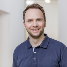 Bild vergrößern: Tim Saager, Zahnarzt Köln