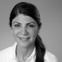 Bild vergrößern: Neda Timmermann, Zahnarzt Hamburg