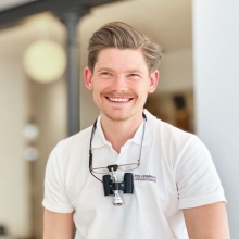 Bild vergrößern: Joschka Hennings, Zahnarzt Stuttgart