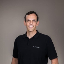 Bild vergrößern: Julian Riedasch, Zahnarzt Bergisch Gladbach