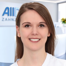 Bild vergrößern: Julia Neumayr, Zahnarzt München