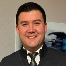 Bild vergrößern: Timur Iusupov, Allgemeinmediziner Irrel