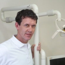 Bild vergrößern: Tim Tölke, Zahnarzt Bremen