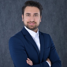 Bild vergrößern: Djafar Alawi, Zahnarzt Frankfurt