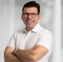 Bild vergrößern: Arik Botmann, Zahnarzt Trier