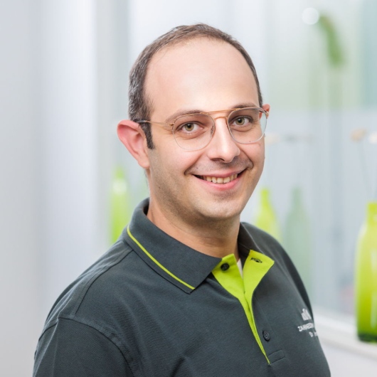 Zahnarzt In Leverkusen - Dr. Angelo Liuzzi Dr. Joud Alhares - Zahnarzt, Oralchirurg Velbert