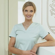 Bild vergrößern: Stephanie Stirn, Zahnarzt Bonn