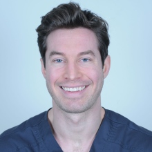 Bild vergrößern: Maximilian Toll, Zahnarzt München