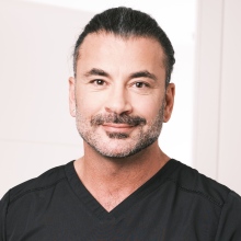 Bild vergrößern: Bülent Ugurlu, Hals-Nasen-Ohren-Arzt Hamburg