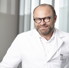 Bild vergrößern: Tomas Heinrich, Frauenarzt (Gynäkologe) Frankfurt