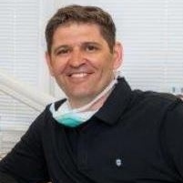 Bild vergrößern: Mutasim Al-Zubi, Zahnarzt Viersen