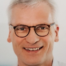 Bild vergrößern: Lutz Spanka MSc, MSc, Zahnarzt Hude