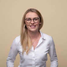Kim Clever-Kniha, Zahnarzt München