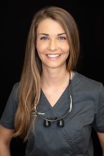 Zahnarztzentrum Astraturm Henrike Blanke Dr. Christian Lampe Daniel Vahrmeyer -1