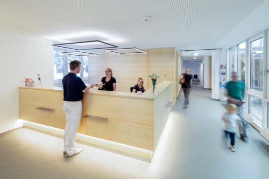 Praxisklinik 2000 Orthopädie, Dr. med. Friedrich Quarck, Dr. med. Ralph Mayer und Prof. Dr. med. Gerrit Bode-1