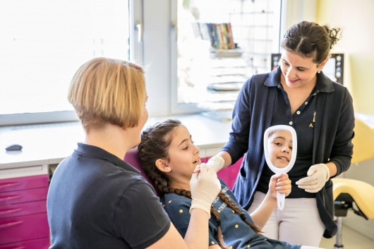 MVZ KidsDocs Mitte-Tiergarten Zahnärzte für Kinder   -2