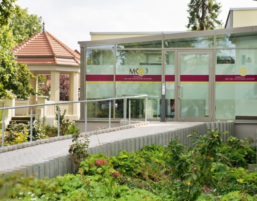 KIEFERCHIRURGIE & IMPLANTATZENTRUM WOLFENBÜTTEL Dr. med. Dr. med. dent. Riglef Pause Dr. med. dent. Christian Juncu Dr. med. Justus Mählmann-0