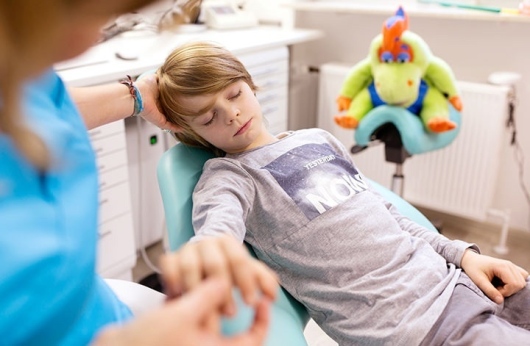 Dres. Pia di Cristofano und Nicole El Monjid   -0