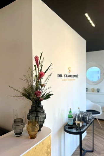 Z-MVZ Feinste Zahnmedizin GmbH-1