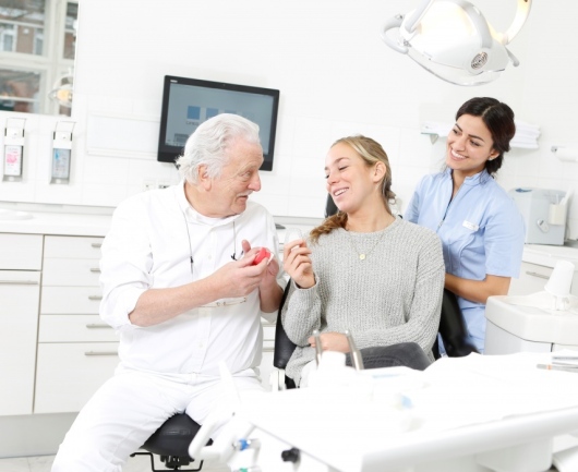 Zahnarzt Eppendorf – Dres. Thomsen & Kollegen-2