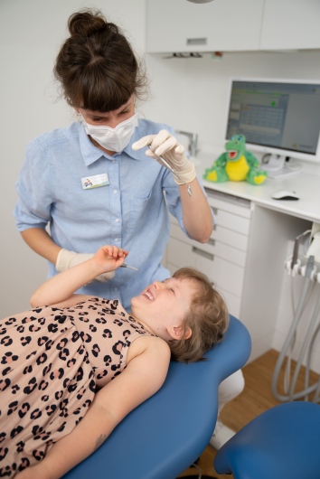 KINDERZAHNÄRZTE am Ostpark München-1