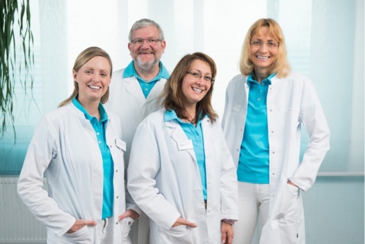 Die Hautärzte Dres. Jutta Ramaker-Brunke und Gerrit Rinck  -0